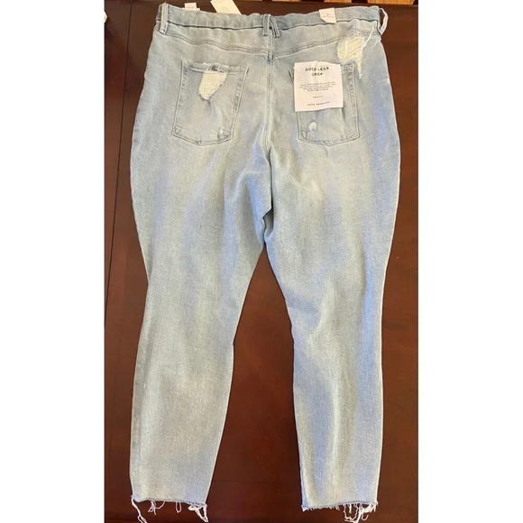 Good American NWT Good Legs Good Crop  Skinny Jean Size 18 Light Wash Revolve - Picture 5 of 12
